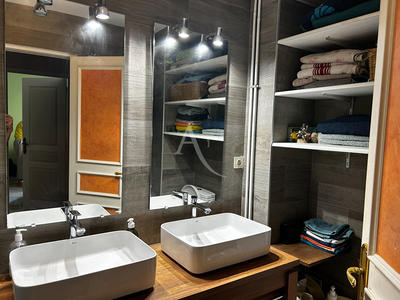 Appartement - 110 m² - 4 pièces