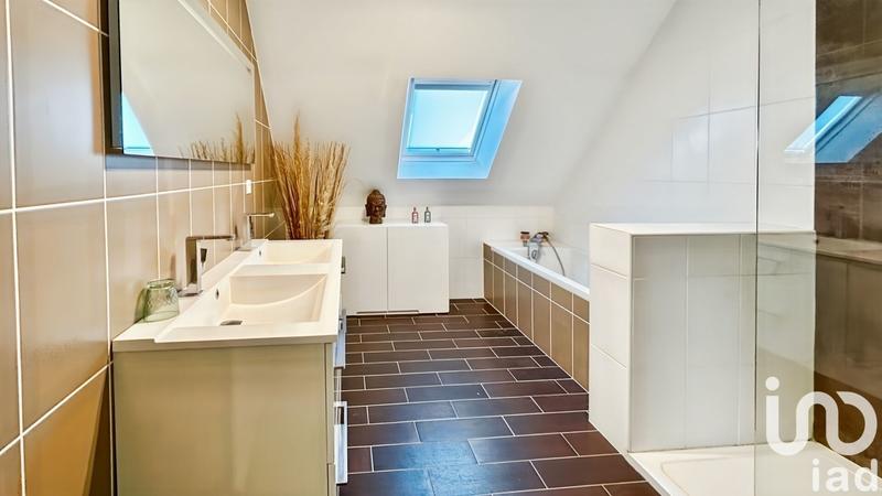 Maison - 141 m² - 6 pièces