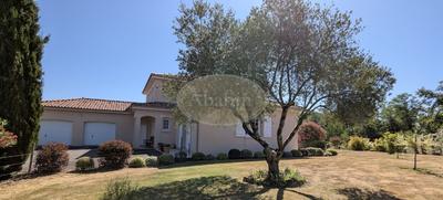 Maison - 182 m² - 6 pièces