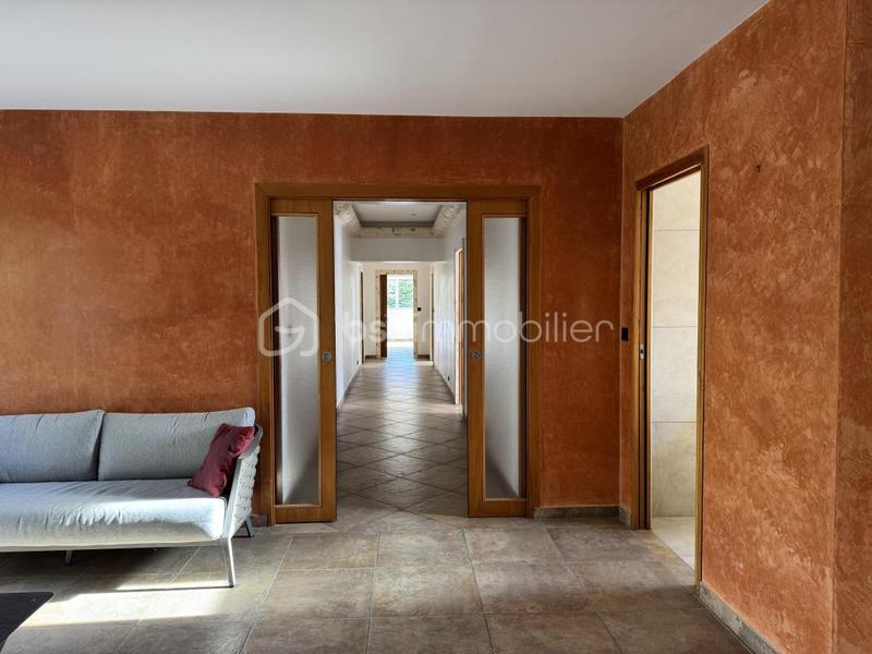 Demeure - 570 m² - 14 pièces