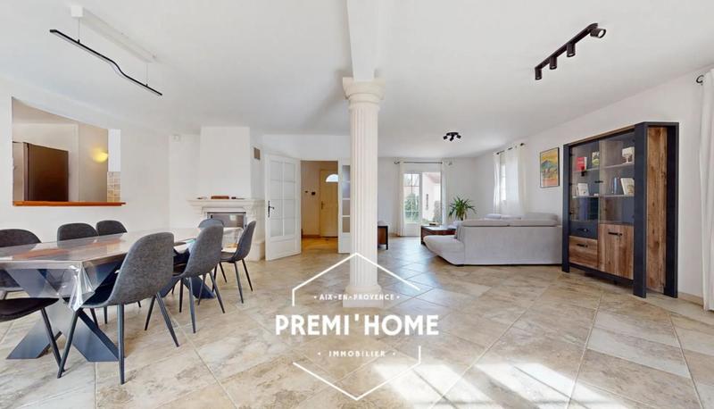 Maison - 260 m² - 7 pièces