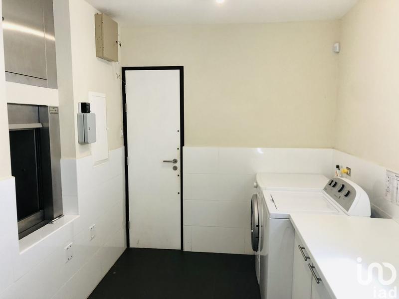 Maison - 200 m² - 5 pièces