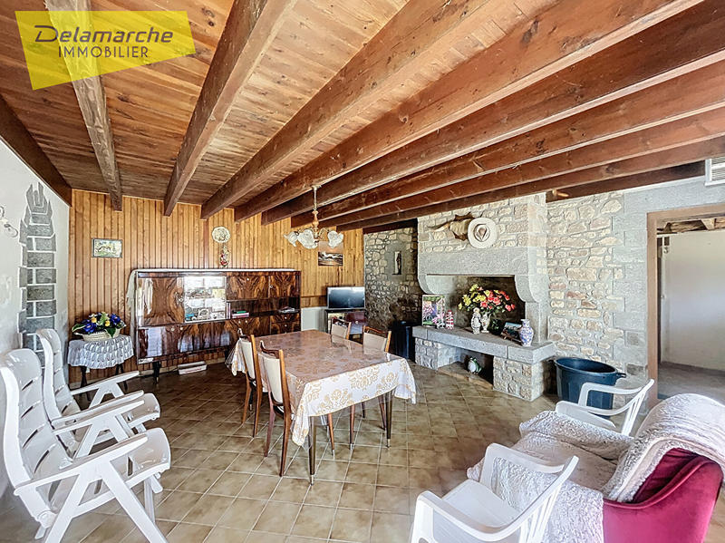 Maison - 102 m² - 6 pièces