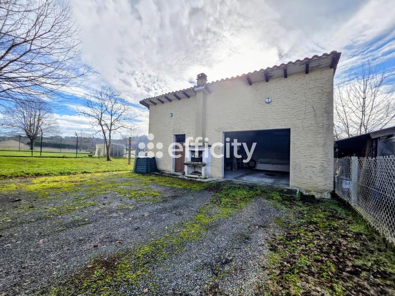 Maison - 96 m² - 5 pièces