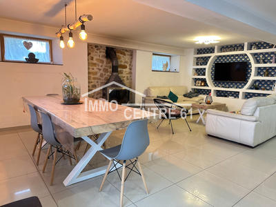Maison - 153 m² - 5 pièces