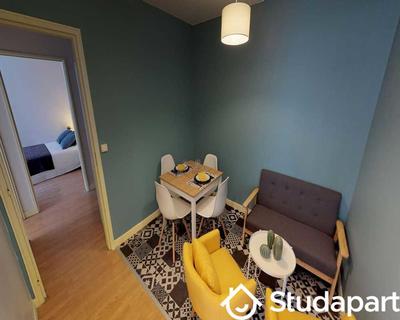 Chambre - 70 m² - 1 pièce