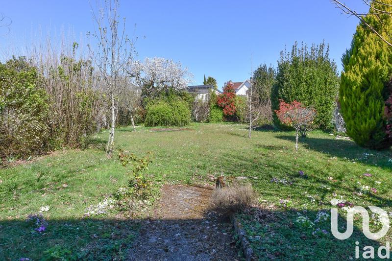 Maison - 211 m² - 10 pièces