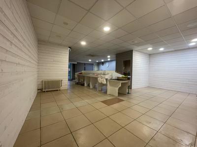 Local commercial - 118 m² - 3 pièces