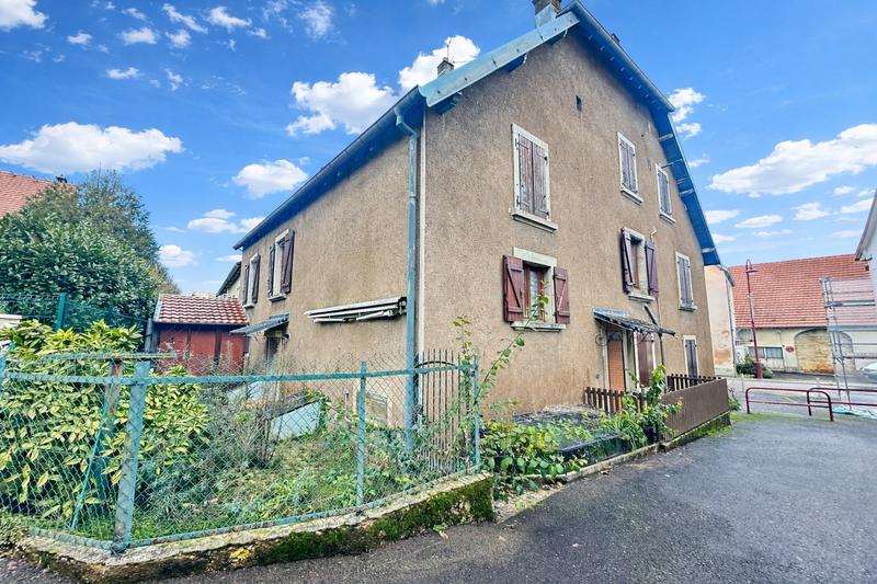 Maison - 200 m² - 8 pièces