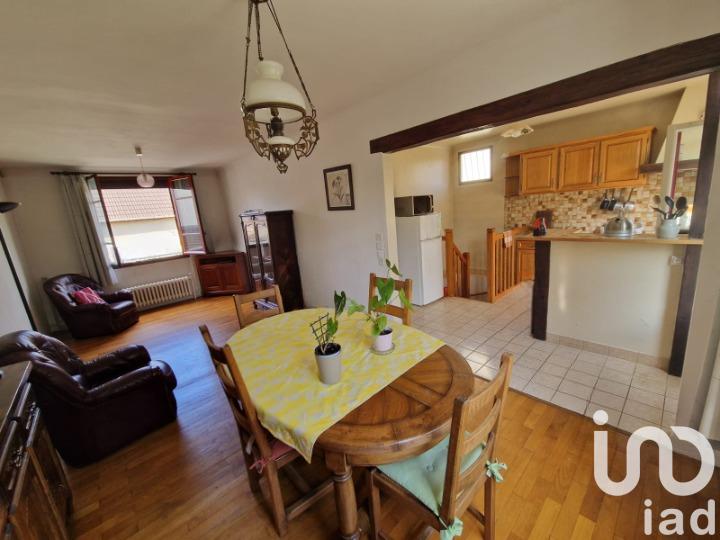 Maison - 107 m² - 5 pièces