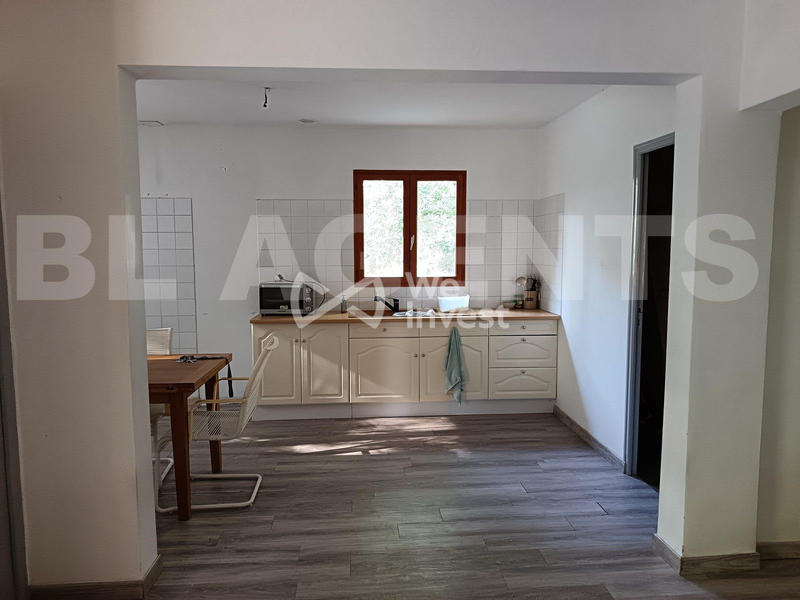 Maison - 96 m² - 6 pièces