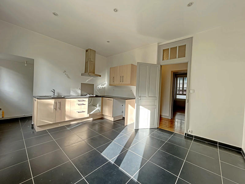 Appartement - 110 m² - 4 pièces