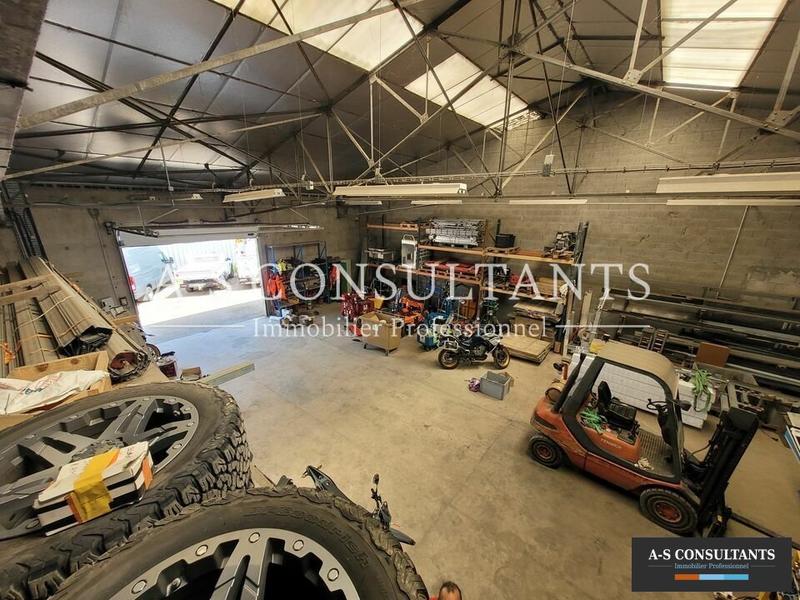 Local d'activité / Entrepôt - 350 m²