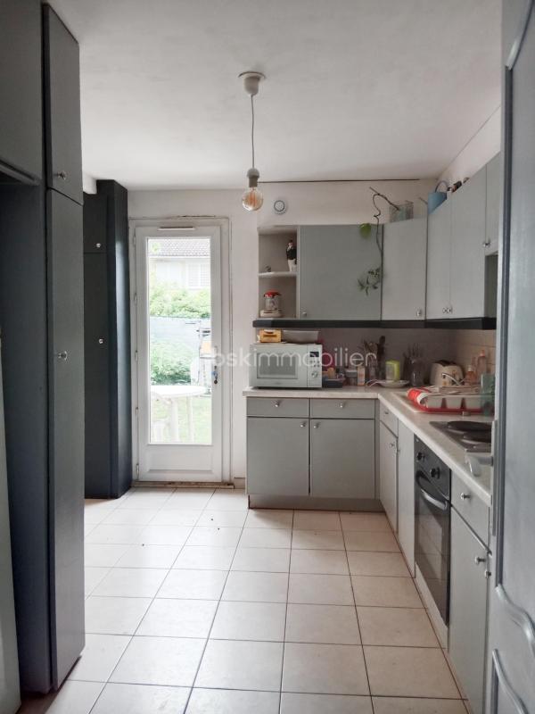 Maison traditionnelle - 87 m² - 4 pièces