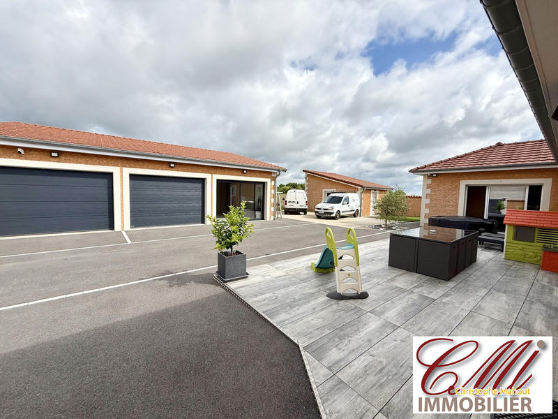 Maison - 158 m² - 5 pièces