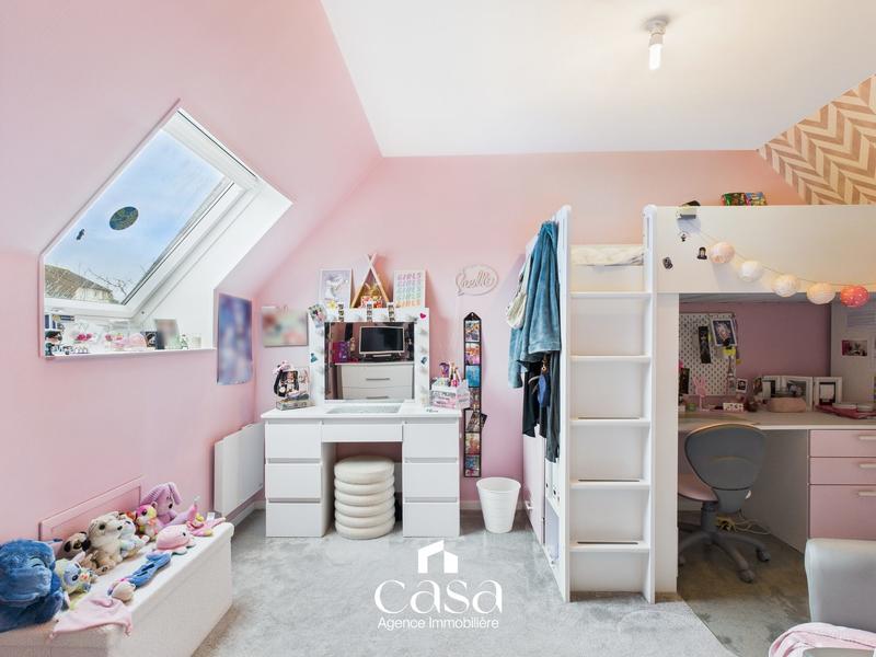 Maison - 93 m² - 5 pièces