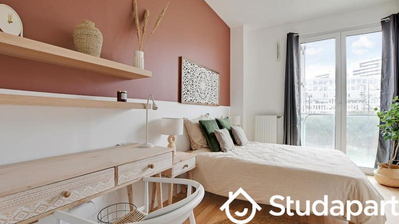 Chambre - 9 m² - 1 pièce