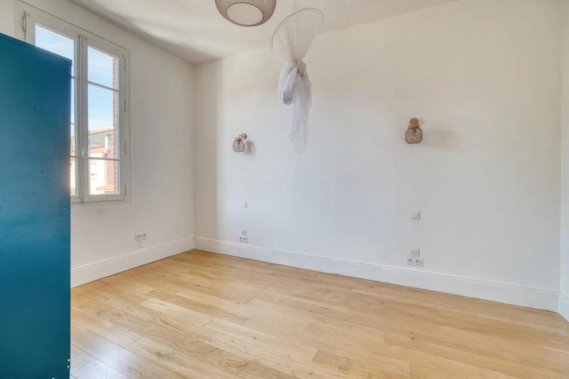 Maison - 255 m² - 7 pièces