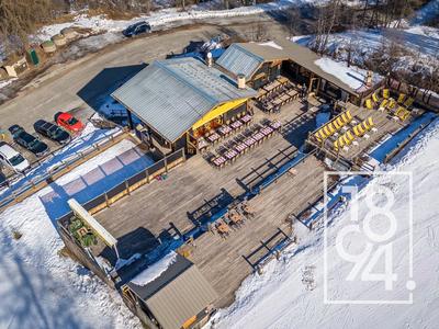 Hôtellerie / Restauration - 258 m²