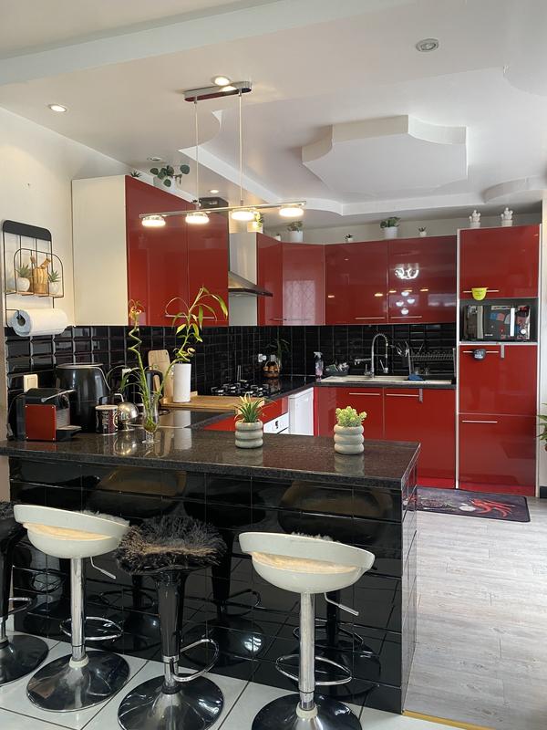 Maison - 146 m² - 7 pièces