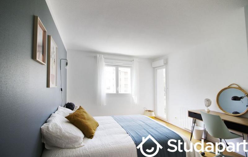 Chambre - 11 m² - 1 pièce