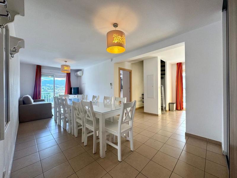 Duplex - 126 m² - 5 pièces