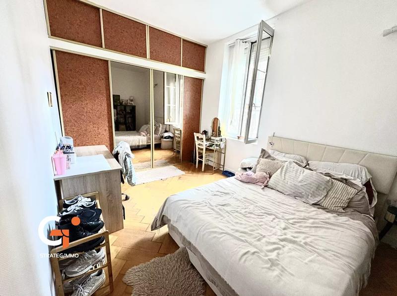 Appartement - 82 m² - 3 pièces