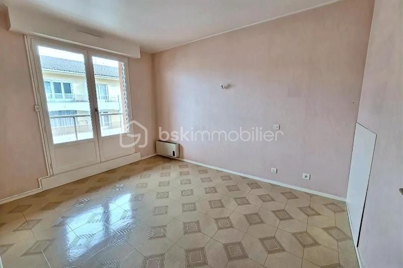 Appartement - 92 m² - 4 pièces