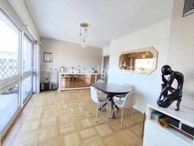 Appartement - 72 m² - 3 pièces