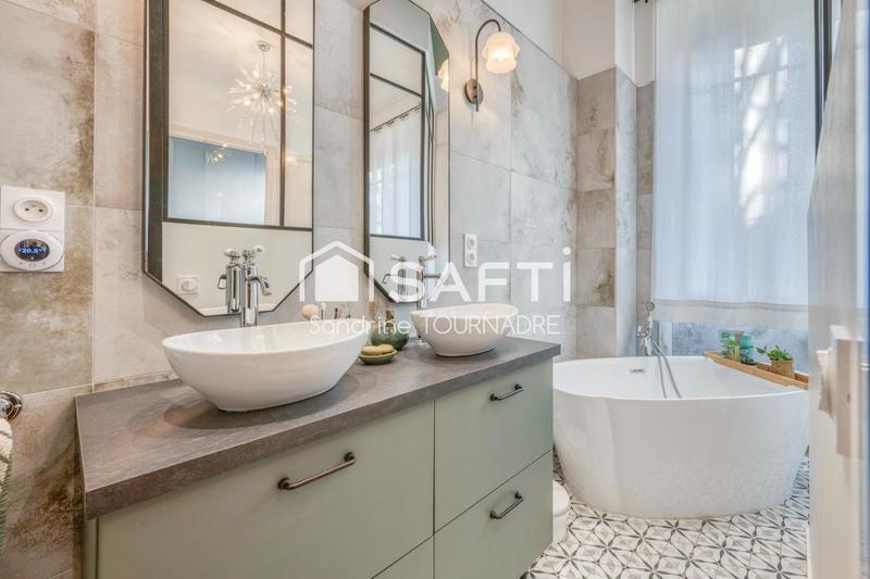 Maison - 90 m² - 4 pièces