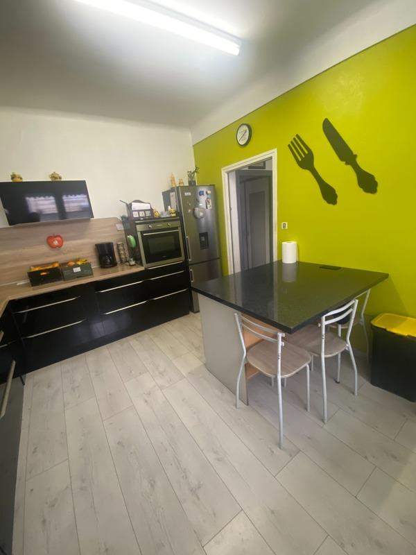 Maison - 160 m² - 8 pièces