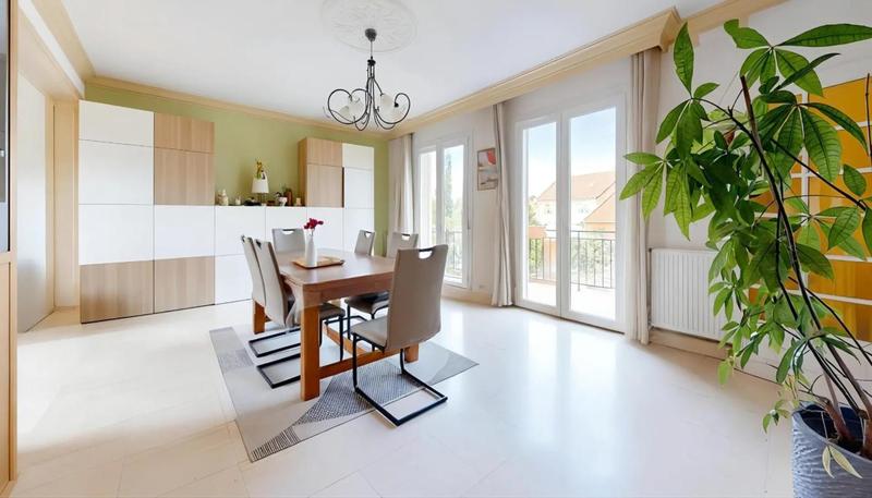 Maison - 178 m² - 6 pièces