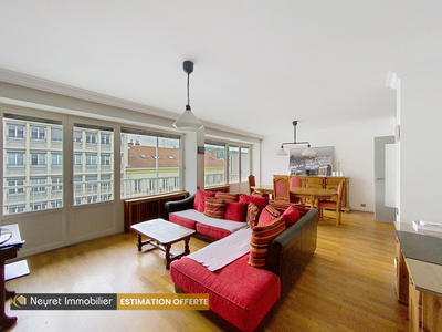 Appartement - 125 m² - 5 pièces