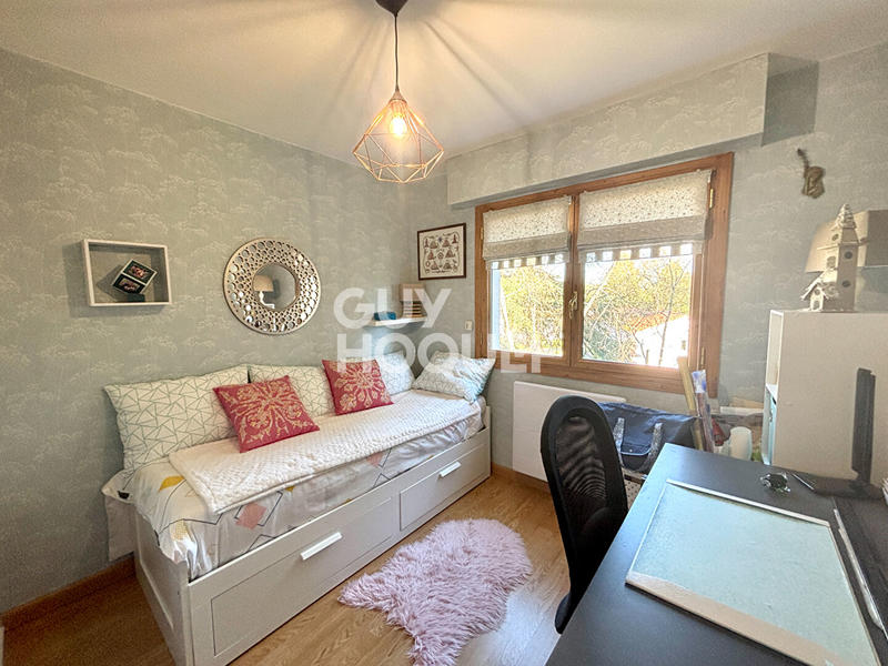 Appartement - 80 m² - 4 pièces