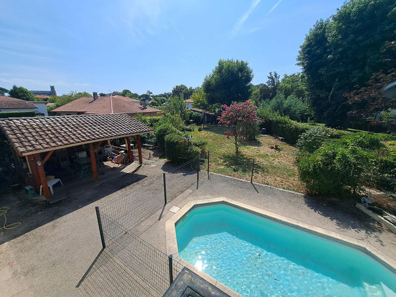 Maison - 197 m² - 7 pièces