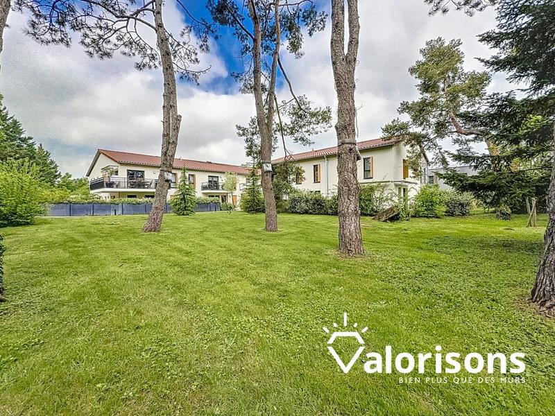 Appartement - 80 m² - 4 pièces