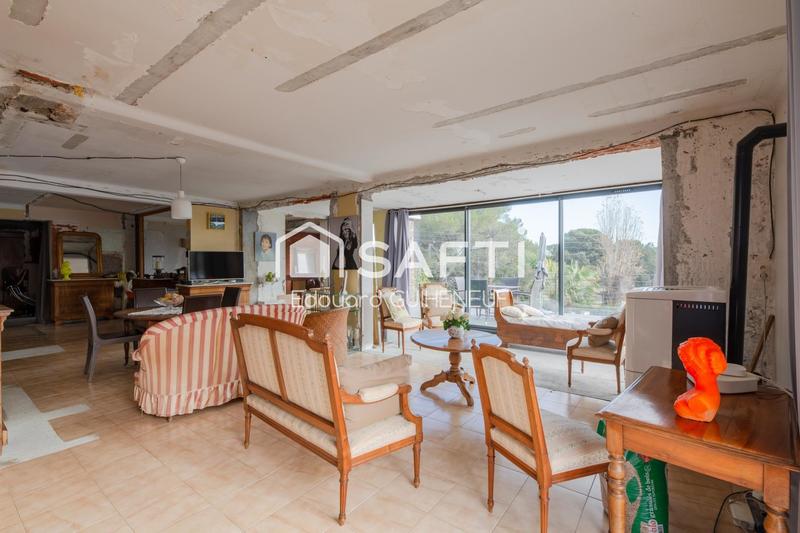 Maison - 345 m² - 9 pièces