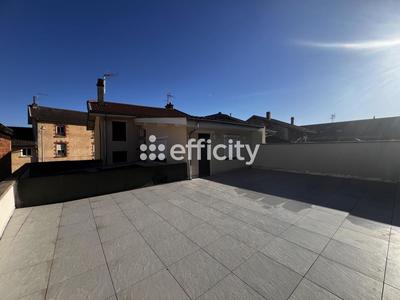 Appartement - 94 m² - 5 pièces