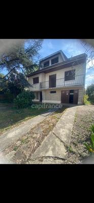 Maison - 162 m² - 10 pièces