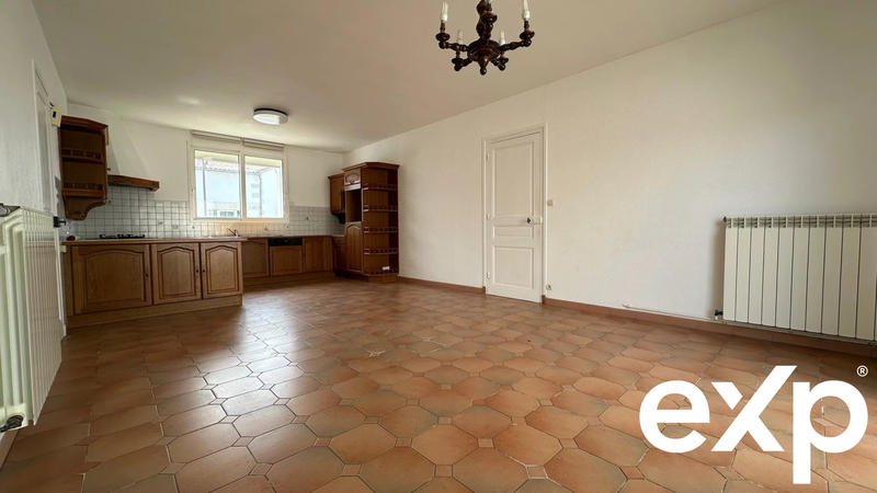 Villa - 75 m² - 8 pièces