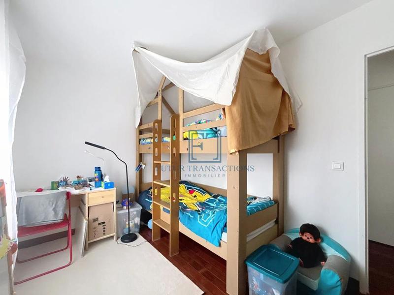 Appartement - 84 m² - 4 pièces