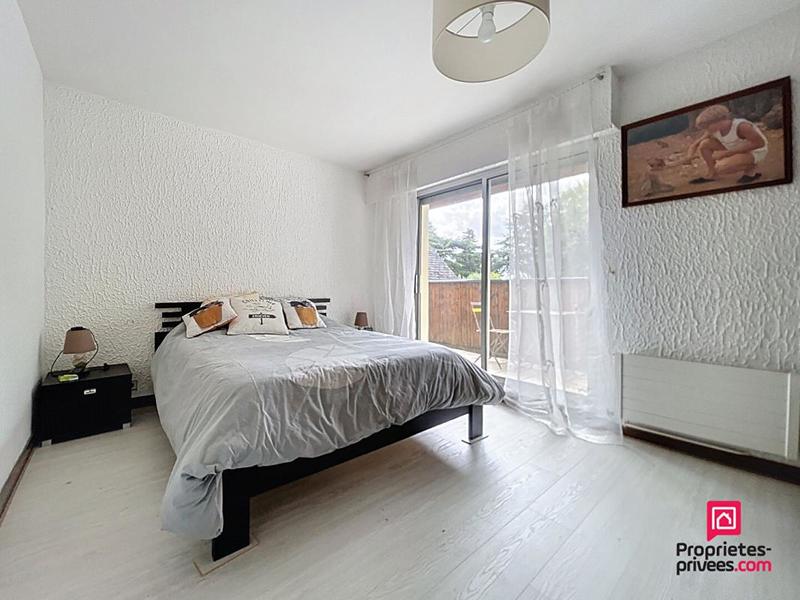 Maison - 280 m² - 10 pièces