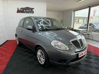 Lancia Ypsilon 1.2 i 60 Cv. 5 Places