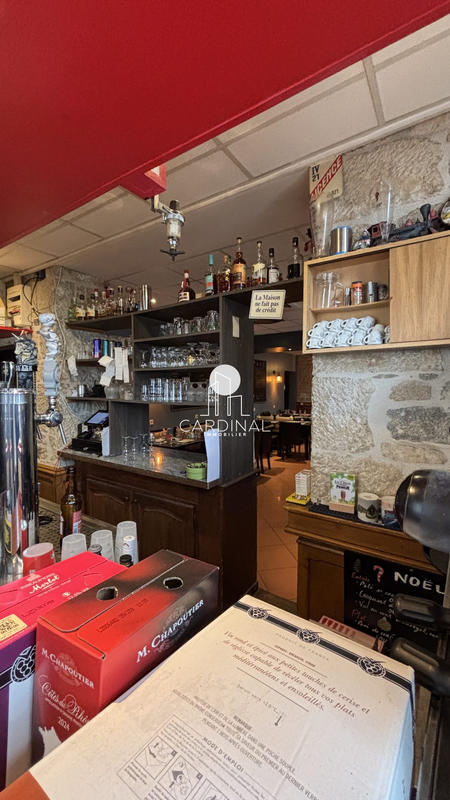 Local commercial - 117 m² - 4 pièces