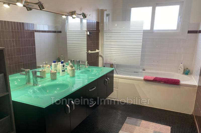 Maison - 195 m² - 5 pièces