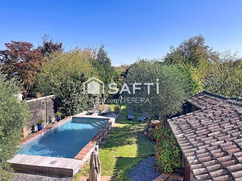 Maison de maîtres - 237 m² - 5 pièces