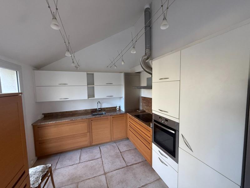 Maison - 183 m² - 7 pièces