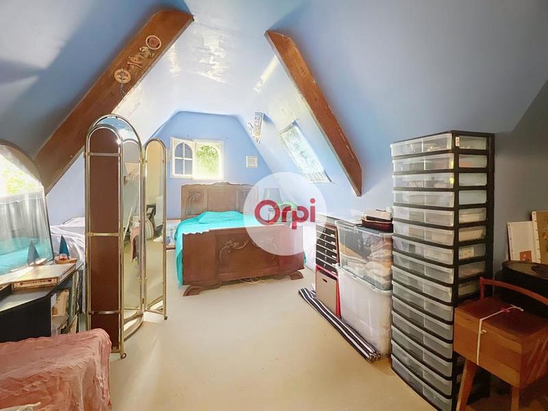 Maison - 180 m² - 9 pièces