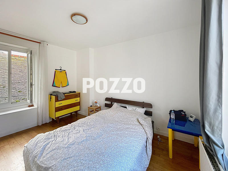 Maison - 100 m² - 8 pièces