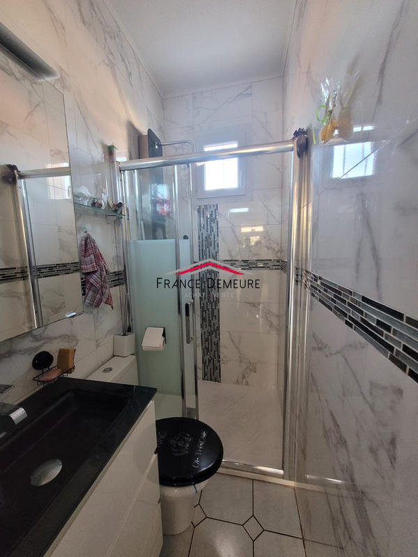 Maison - 91 m² - 5 pièces